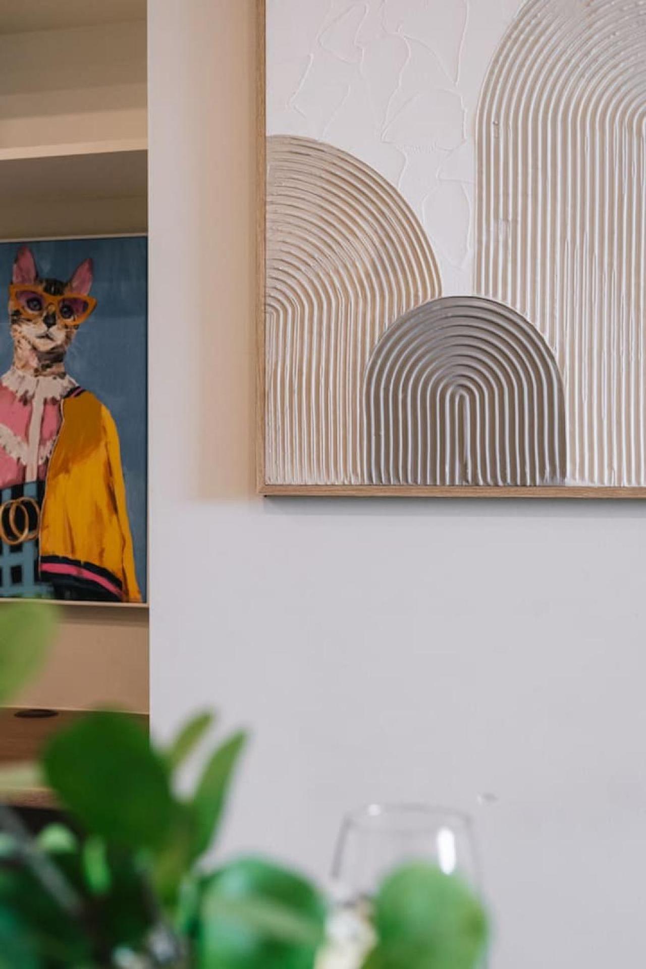 Workspace Walk To Train And Shops Free Carpark Apartment Brisbane