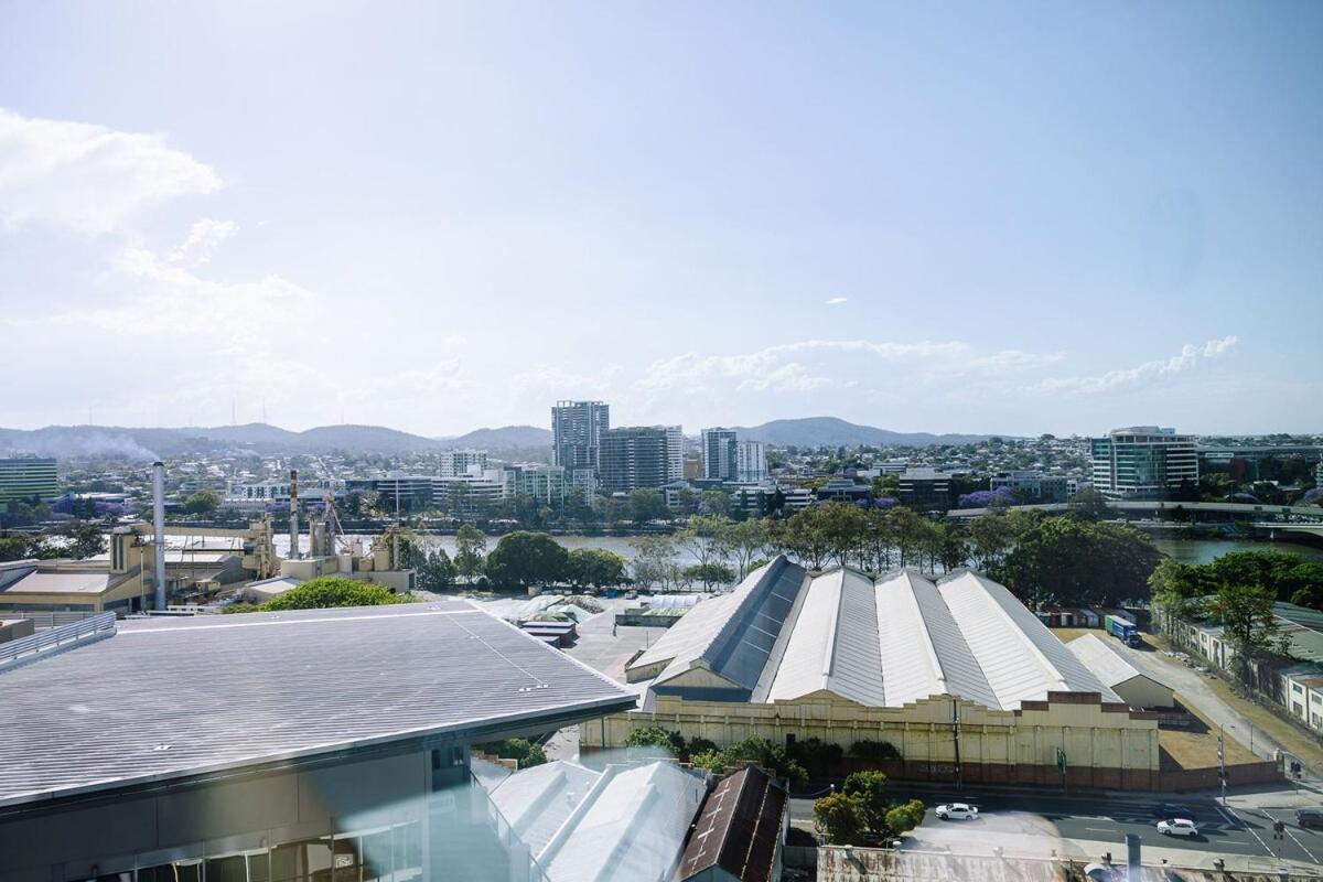 Twin Retreat With Views @ One Brisbane