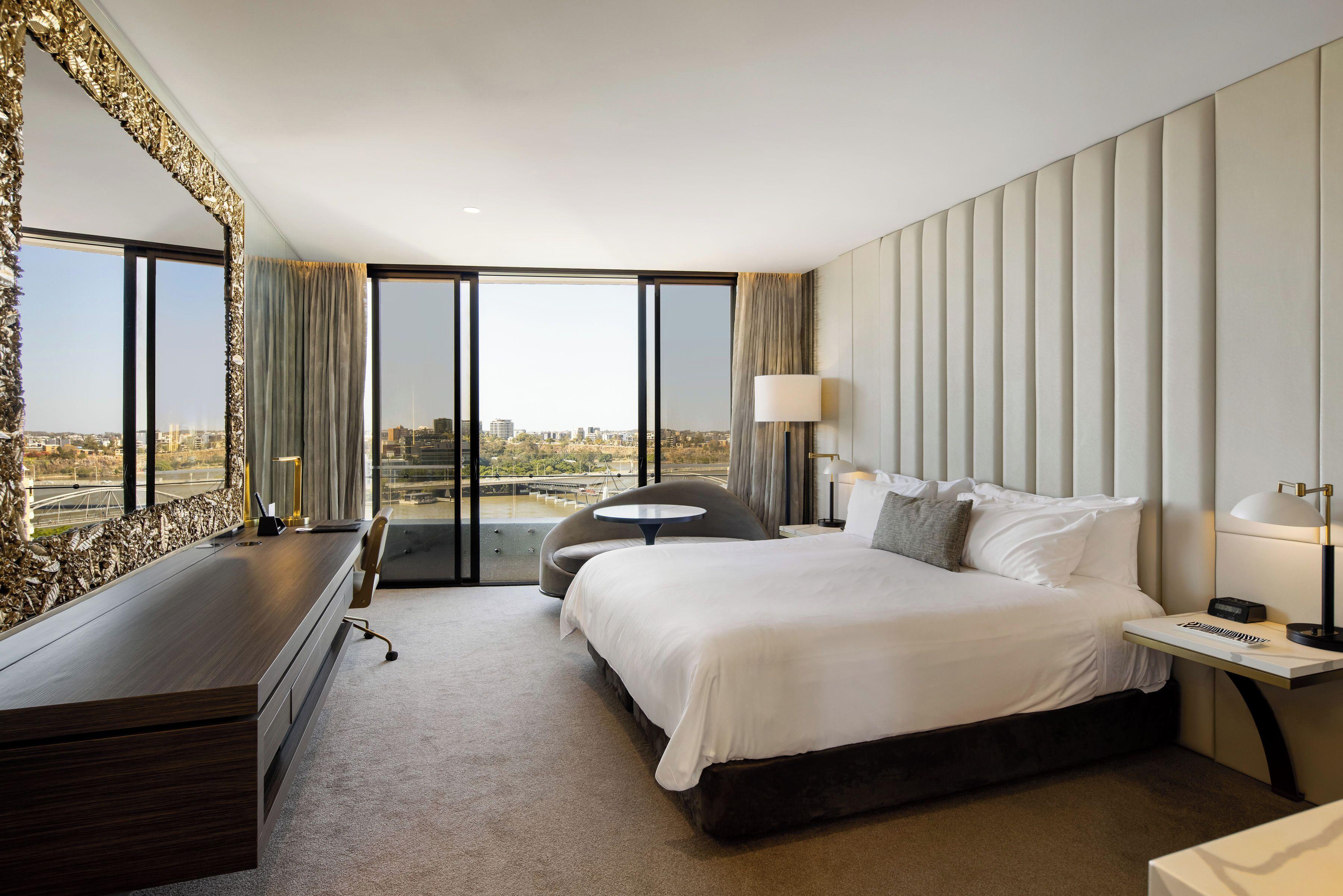 Hotel Emporium South Bank 5*