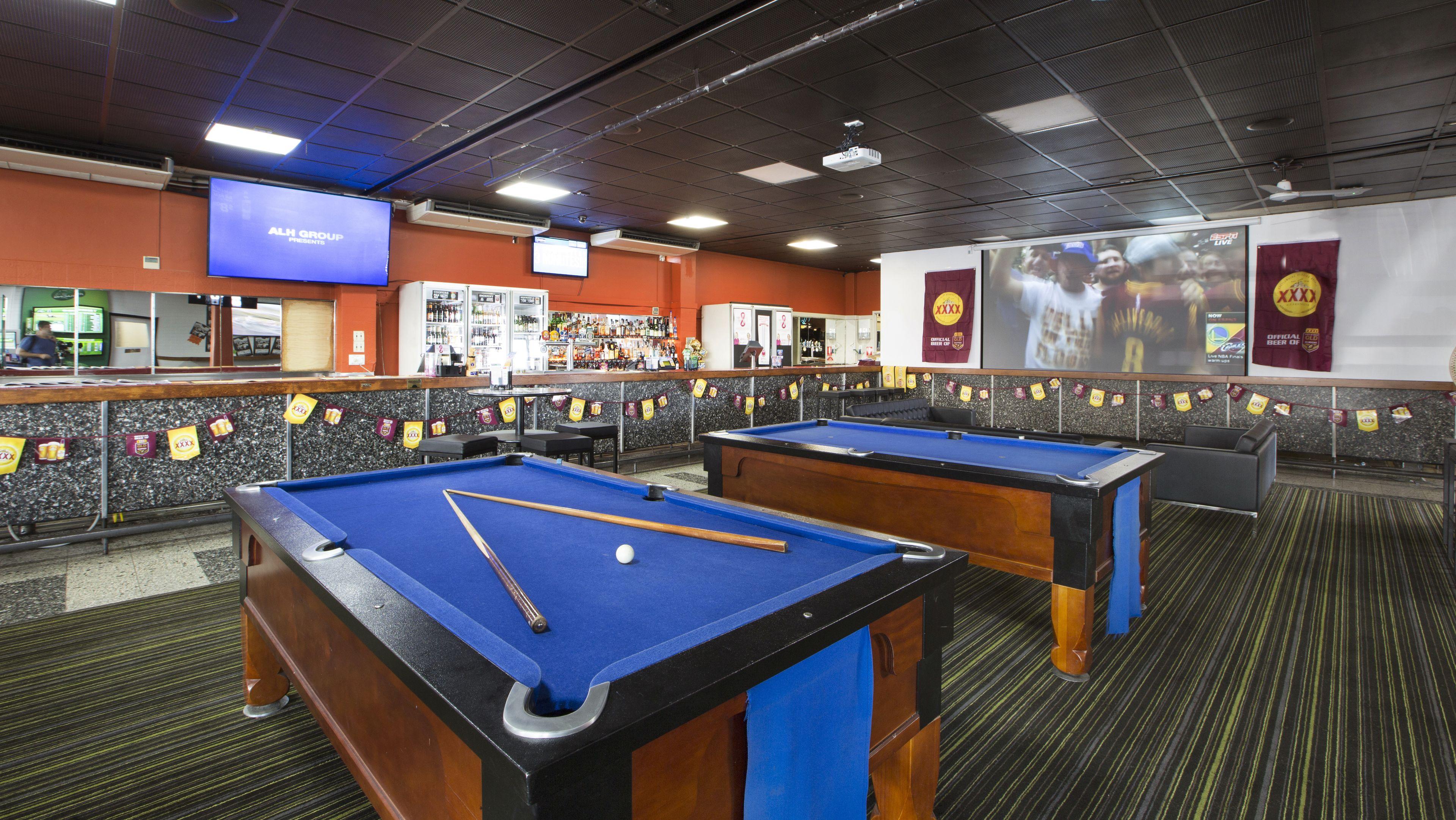 Nightcap At Chardons Corner Hotel