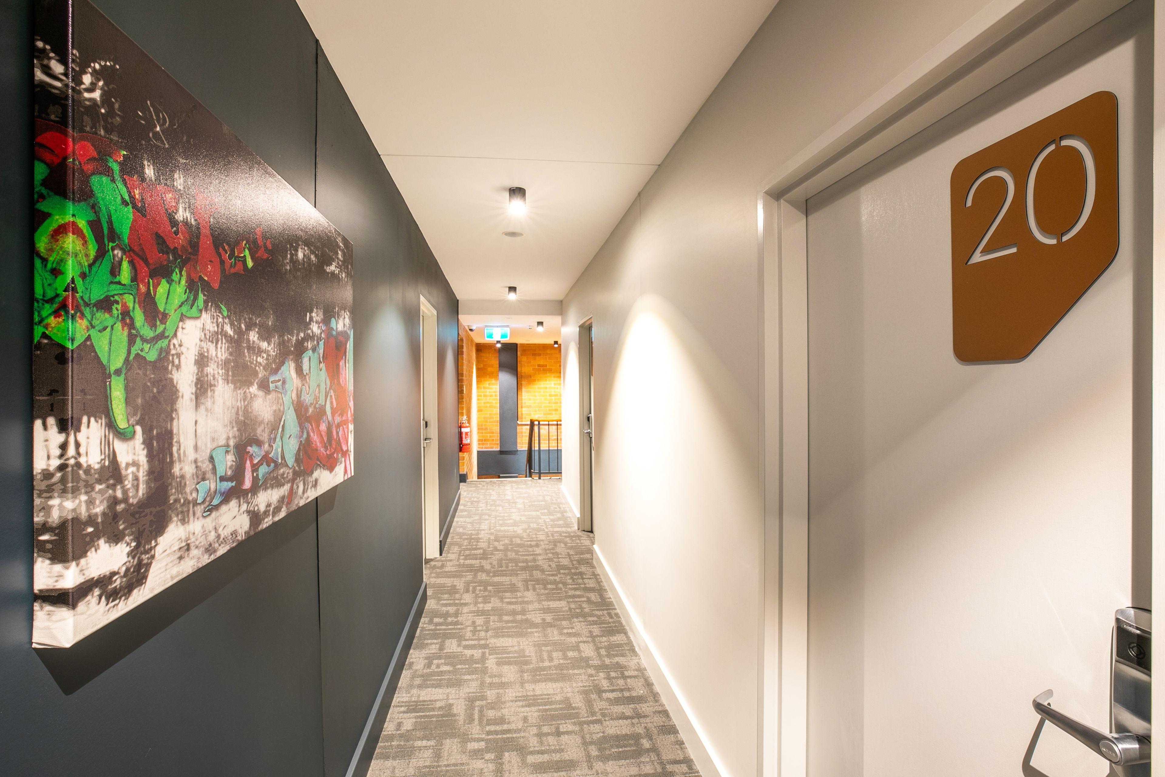 Hotel Nightcap At Chardons Corner 3*