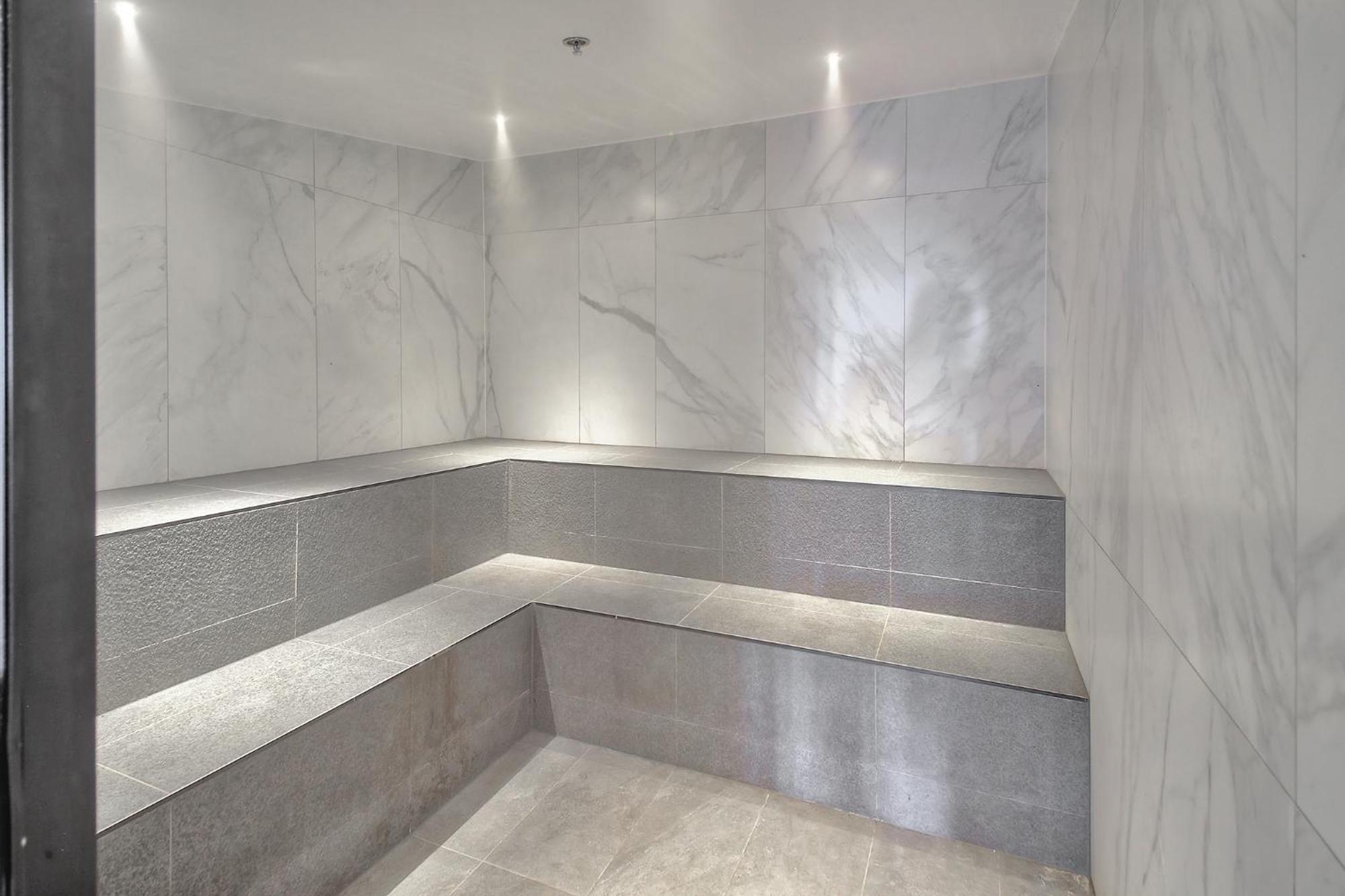 Skyline View High Floor 2br With Sofa Bed And Free Parking Apartment Brisbane