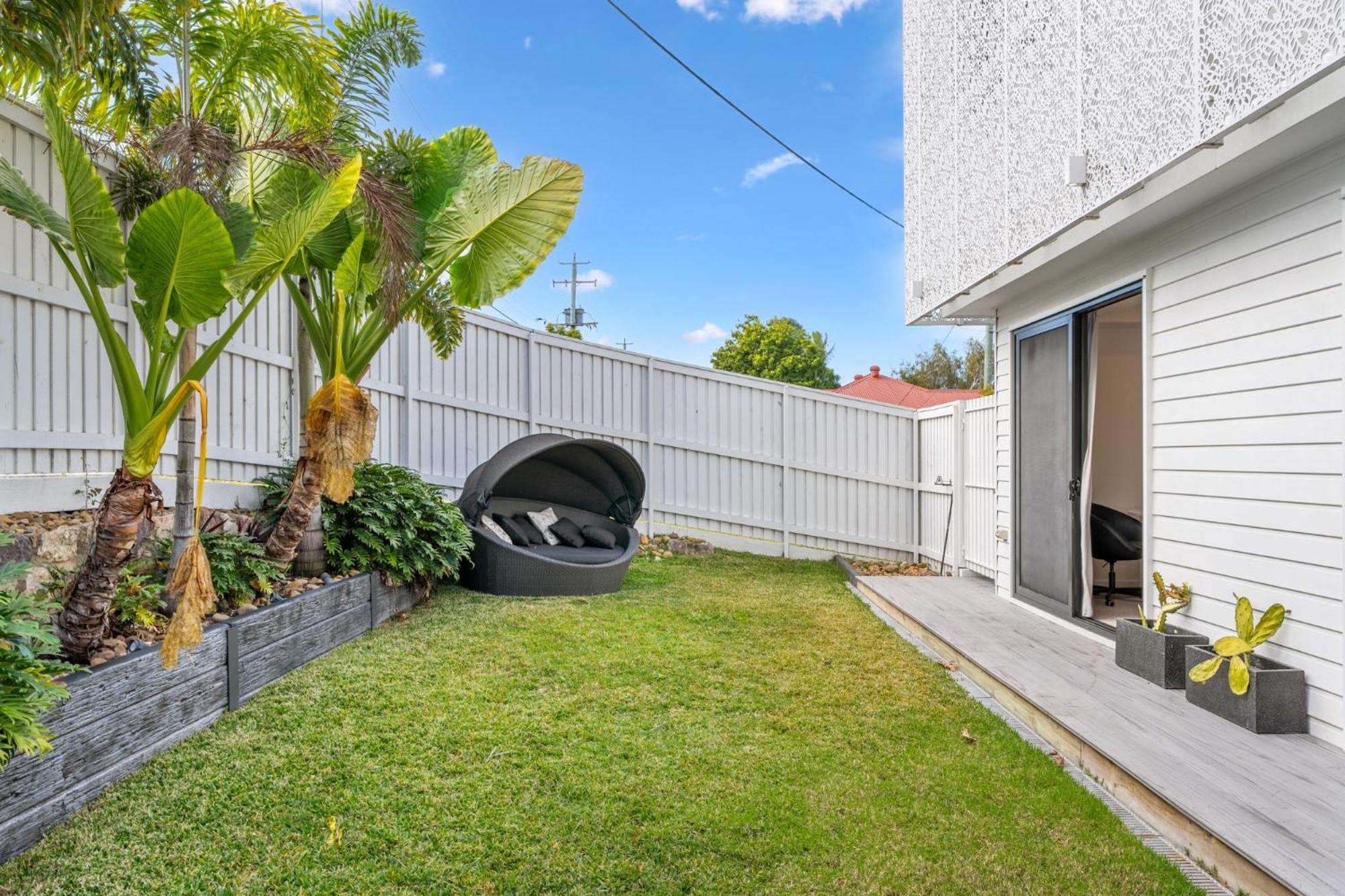 Deluxe 4-bed With Pool & Fire Pit Brisbane