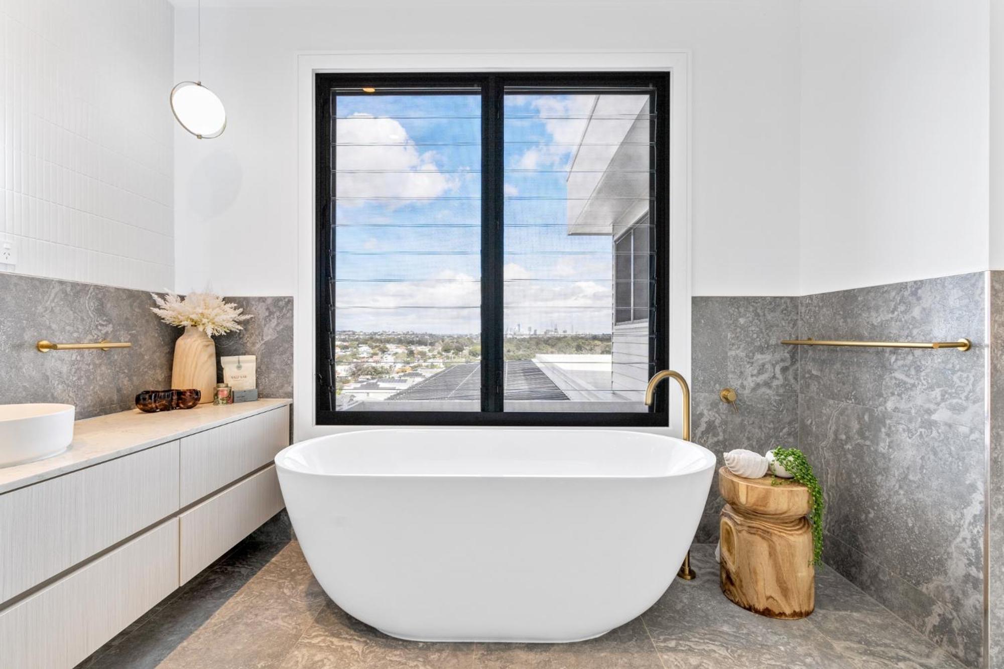 Deluxe 4-bed With Pool & Fire Pit