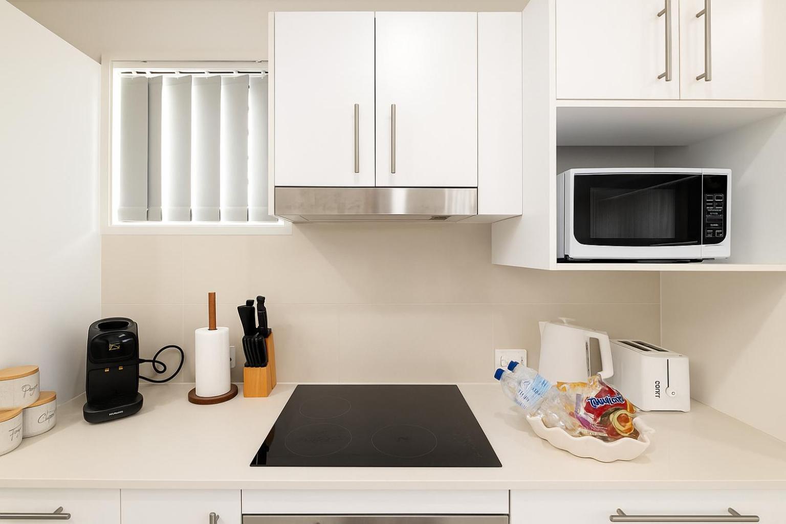 Apartment Smart Self Check-in - S Freney