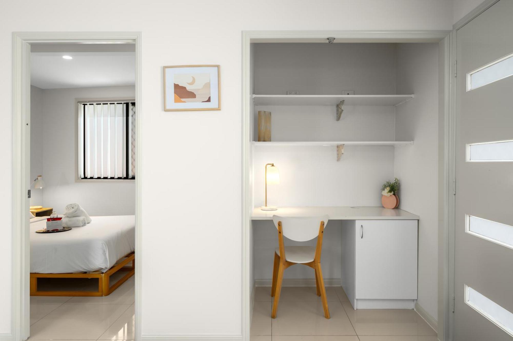 Smart Self Check-in - Sunnybank Station Apartment *