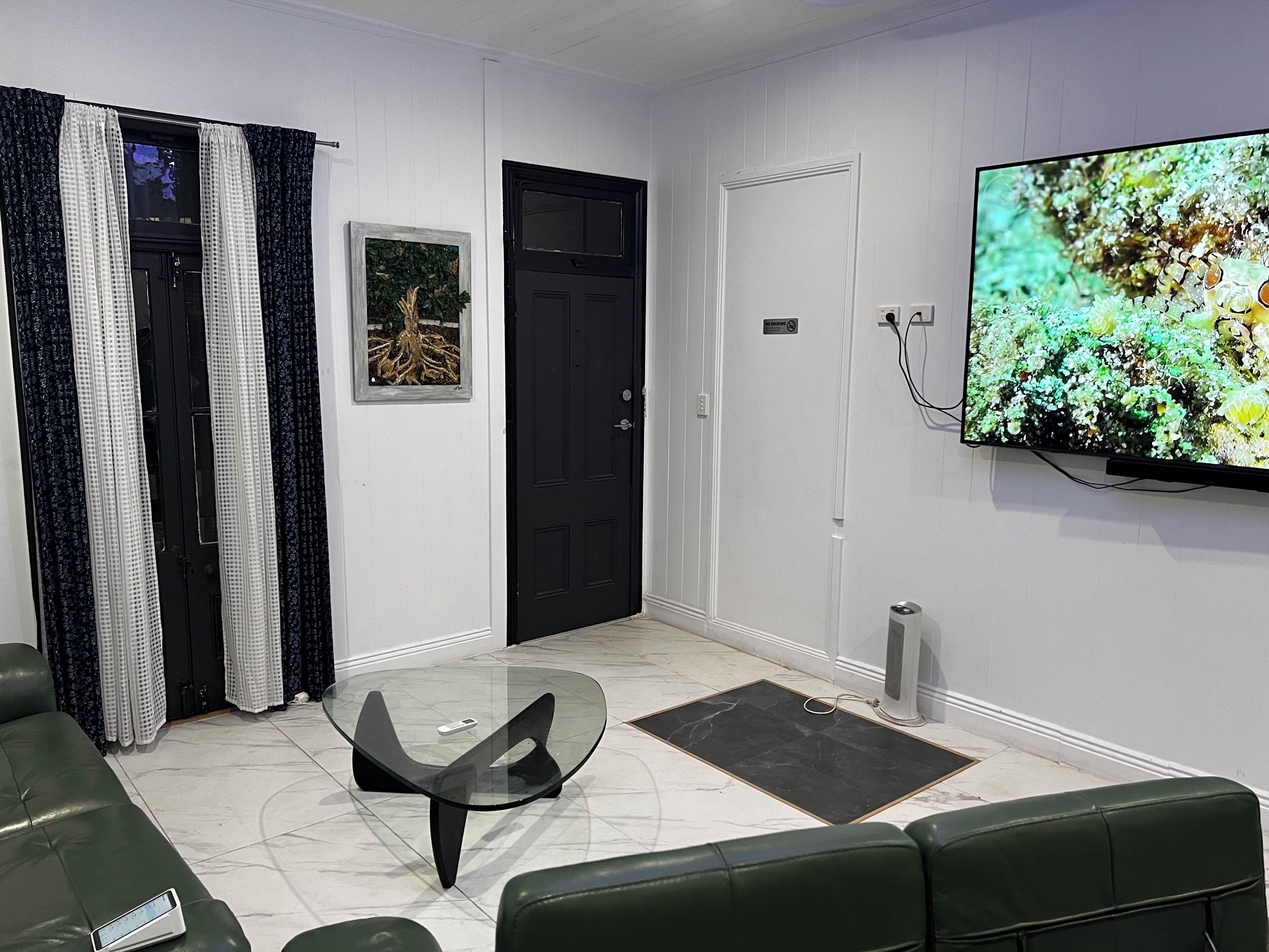 Palm Hamilton Backpacker Hostel *