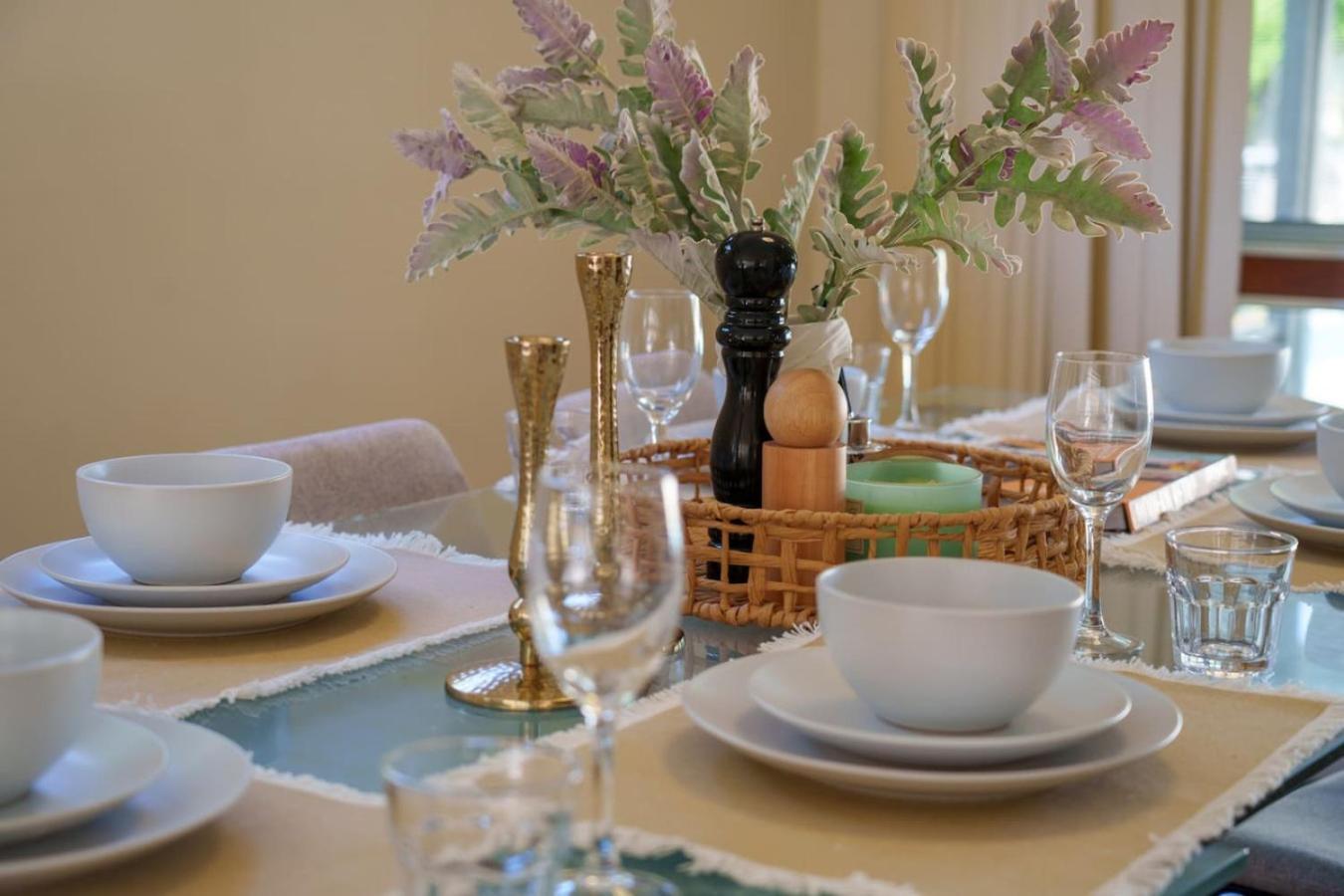 Chic Vibes Oasis Pool And Patio Comfort For Groups Holiday home