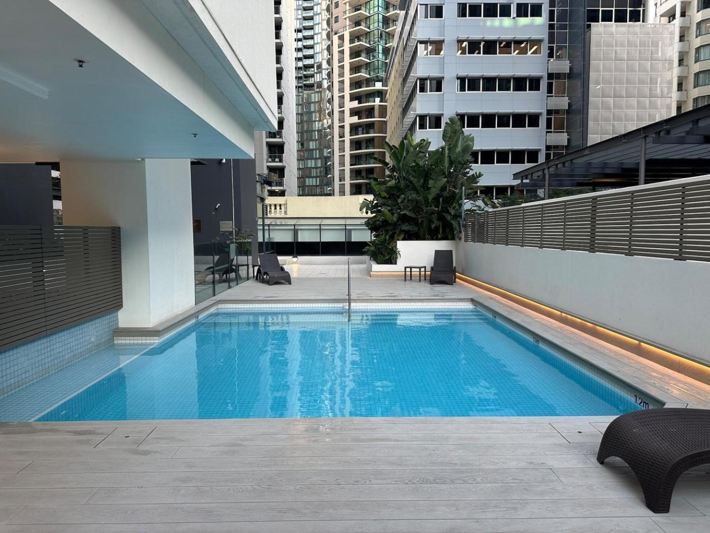 Modern Cbd 2 Bedroom With Free Parking Apartment
