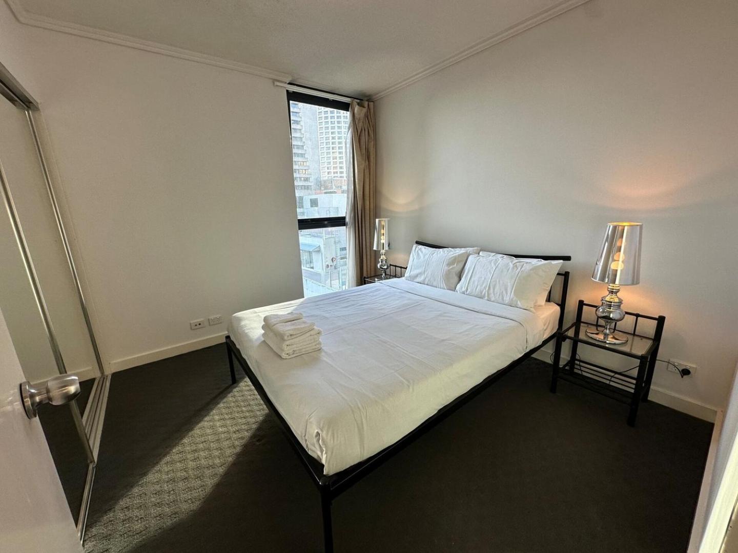Modern Cbd 2 Bedroom With Free Parking Apartment Brisbane