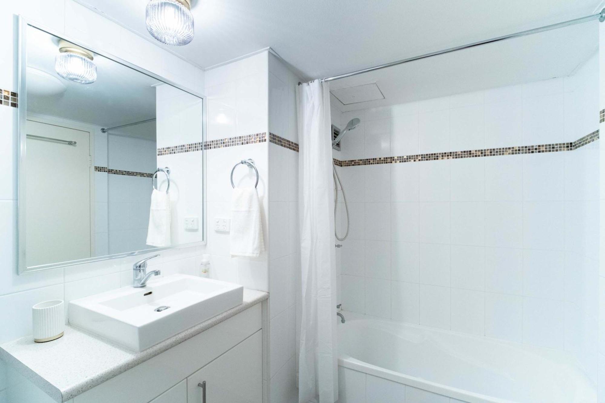 Cbd Sleep 4 Pool Sauna Roma St Station * Brisbane