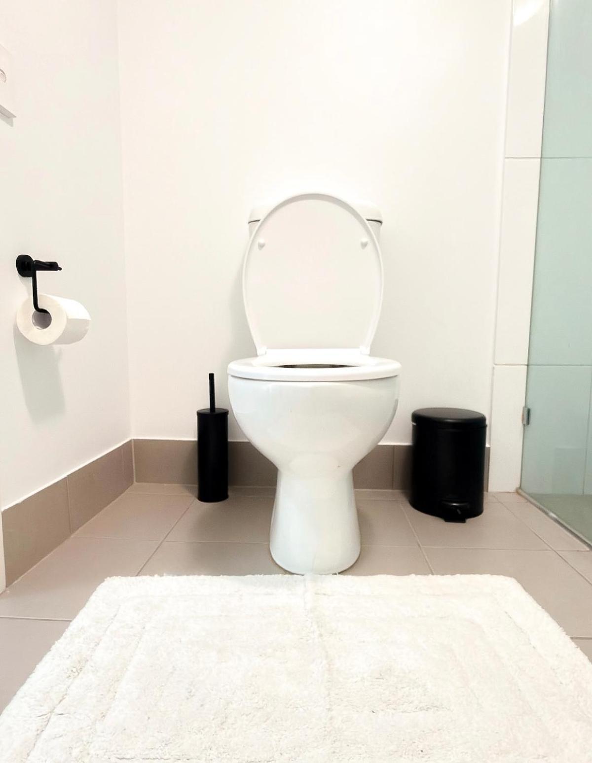 Oasis - Free Parking Gym Pool - Sleep 6 *