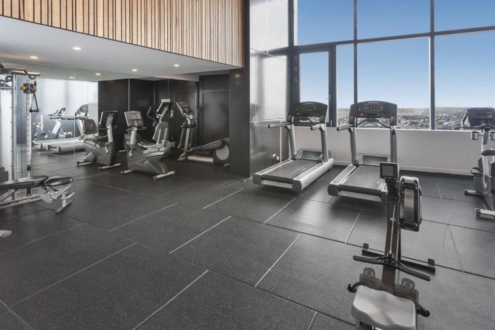 Four Bedroom In Cbd Apartment