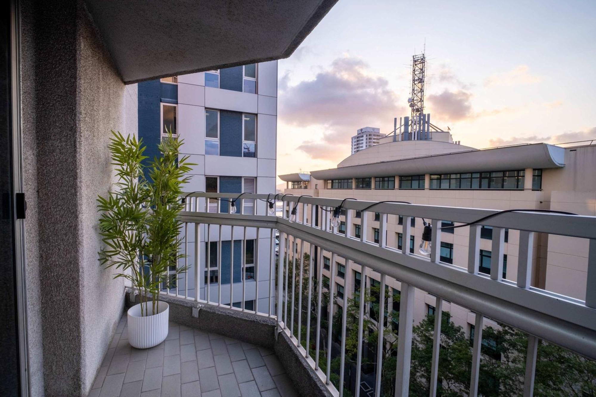 Cbd Sleep 4 Pool Sauna Roma St Station Apartment *