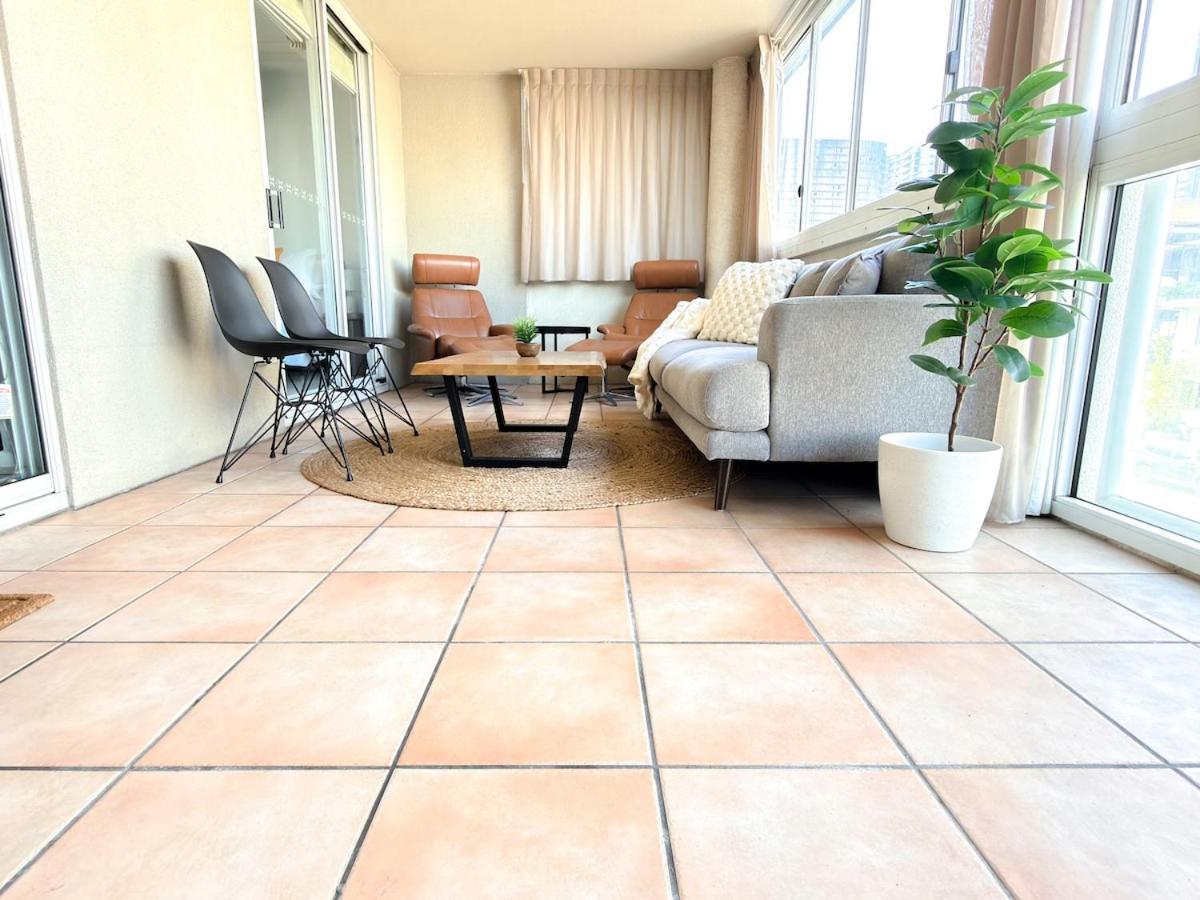 Oasis - Free Parking Gym Pool - Sleep 6 Apartment