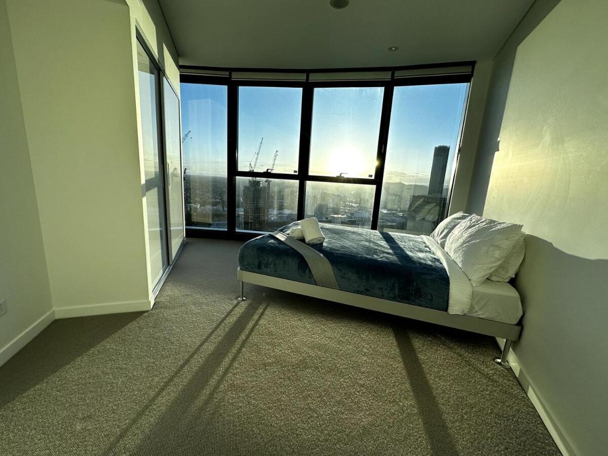 Four Bedroom In Cbd Brisbane