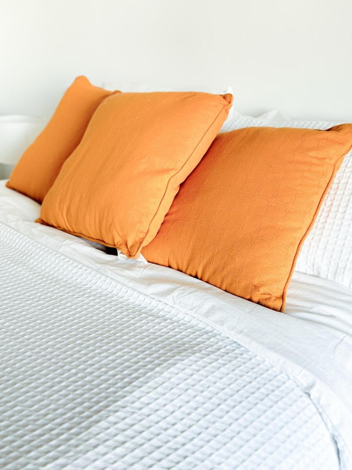 Oasis - Free Parking Gym Pool - Sleep 6 Brisbane