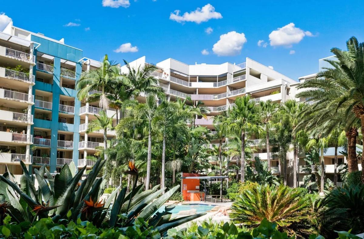 Oasis - Free Parking Gym Pool - Sleep 6 Apartment *