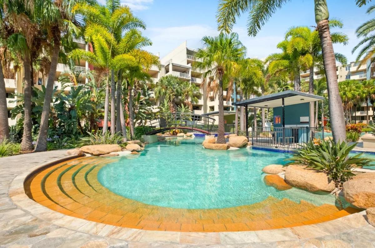 Oasis - Free Parking Gym Pool - Sleep 6