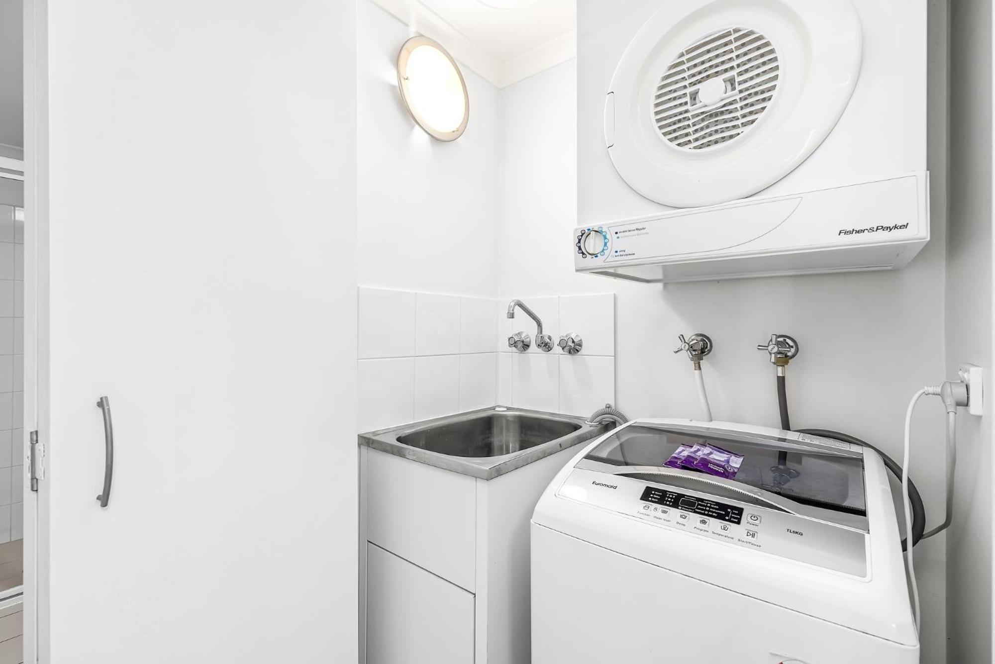 1-bed Centre With Pool, Bbq & Gym Brisbane