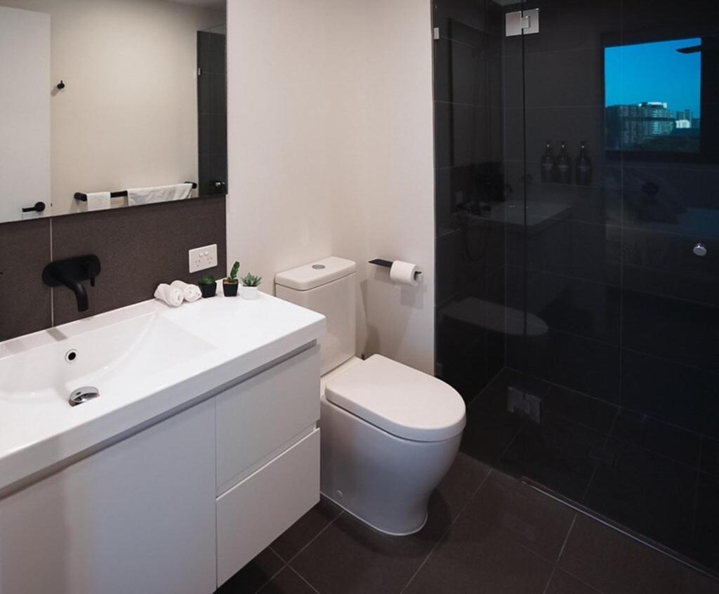 Skyline Serenity,sunset Views, Pool, Spa, & Prime Location Apartment Brisbane