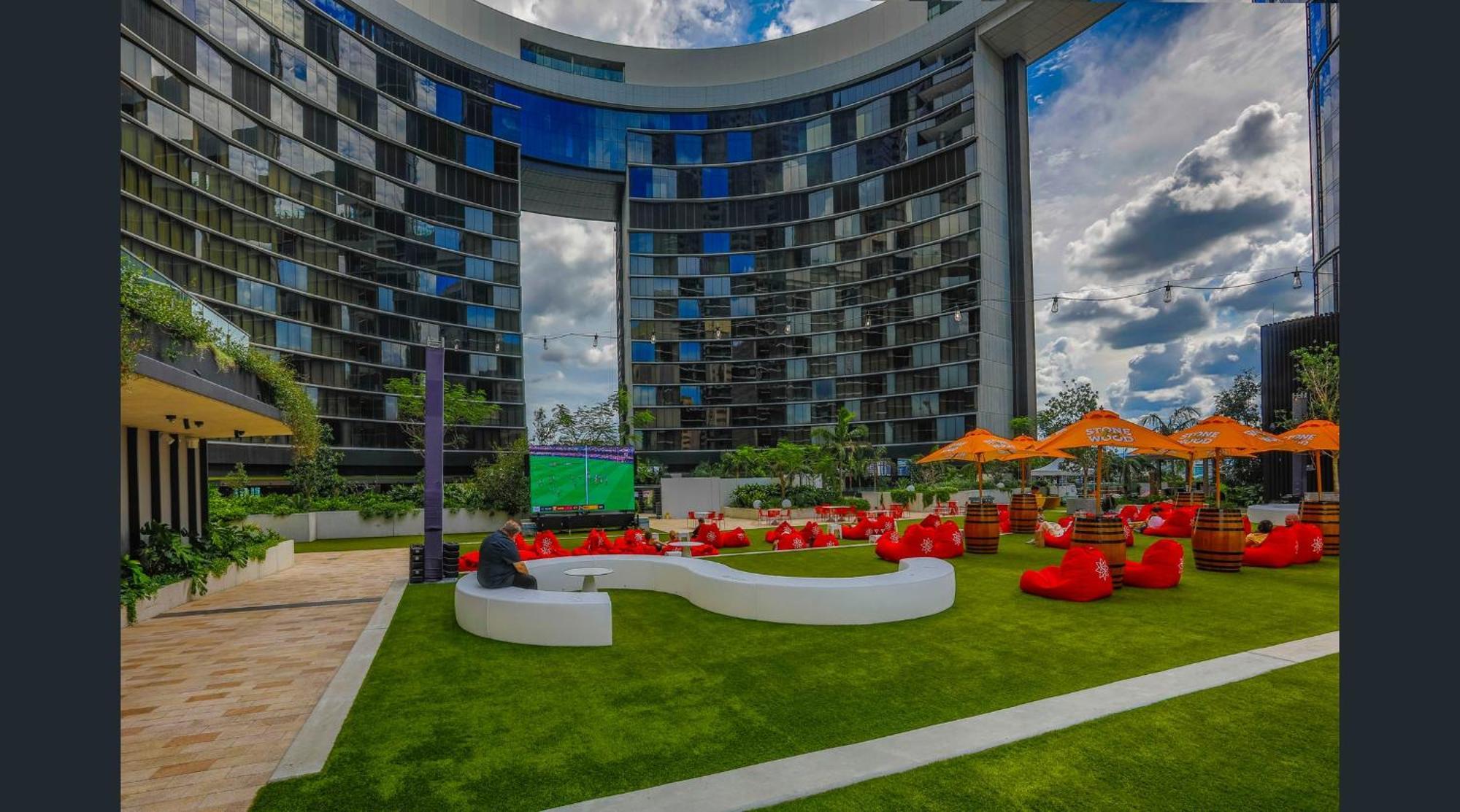 S&p - Residences At Queens Wharf *
