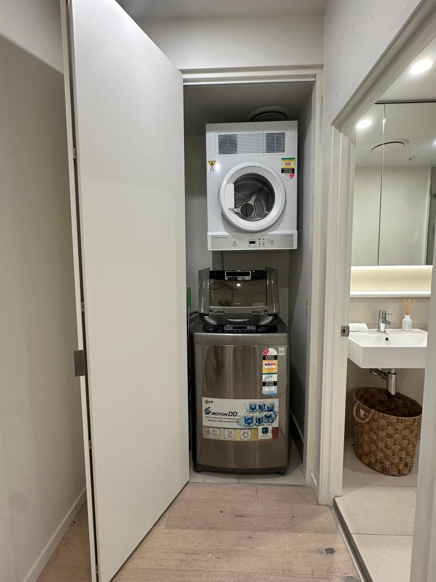 Modern 2-bedroom, 2-bath In West Village, West End