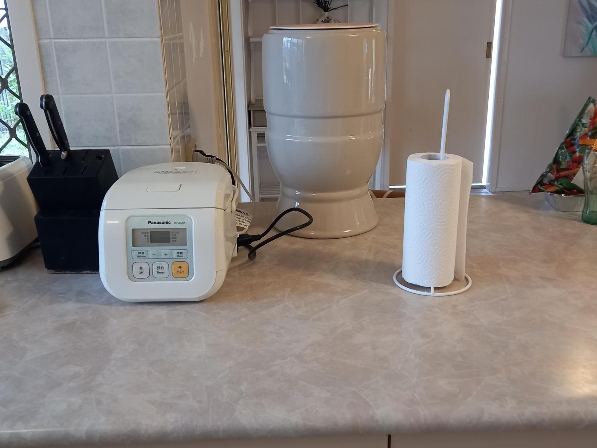 Air Conditioned Floral Youth Backpacker And House Guest house Brisbane