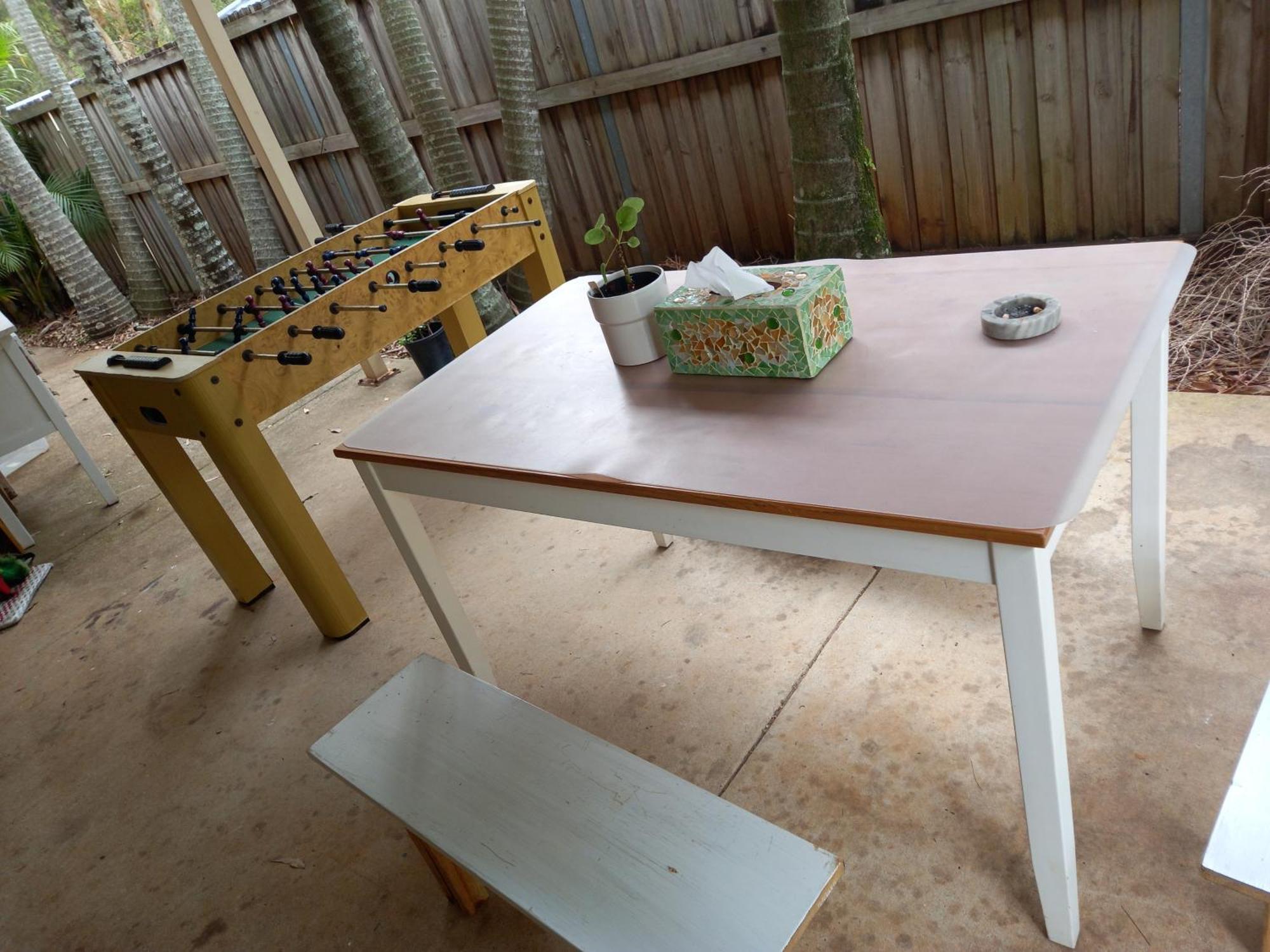 Guest house Air Conditioned Floral Youth Backpacker And House