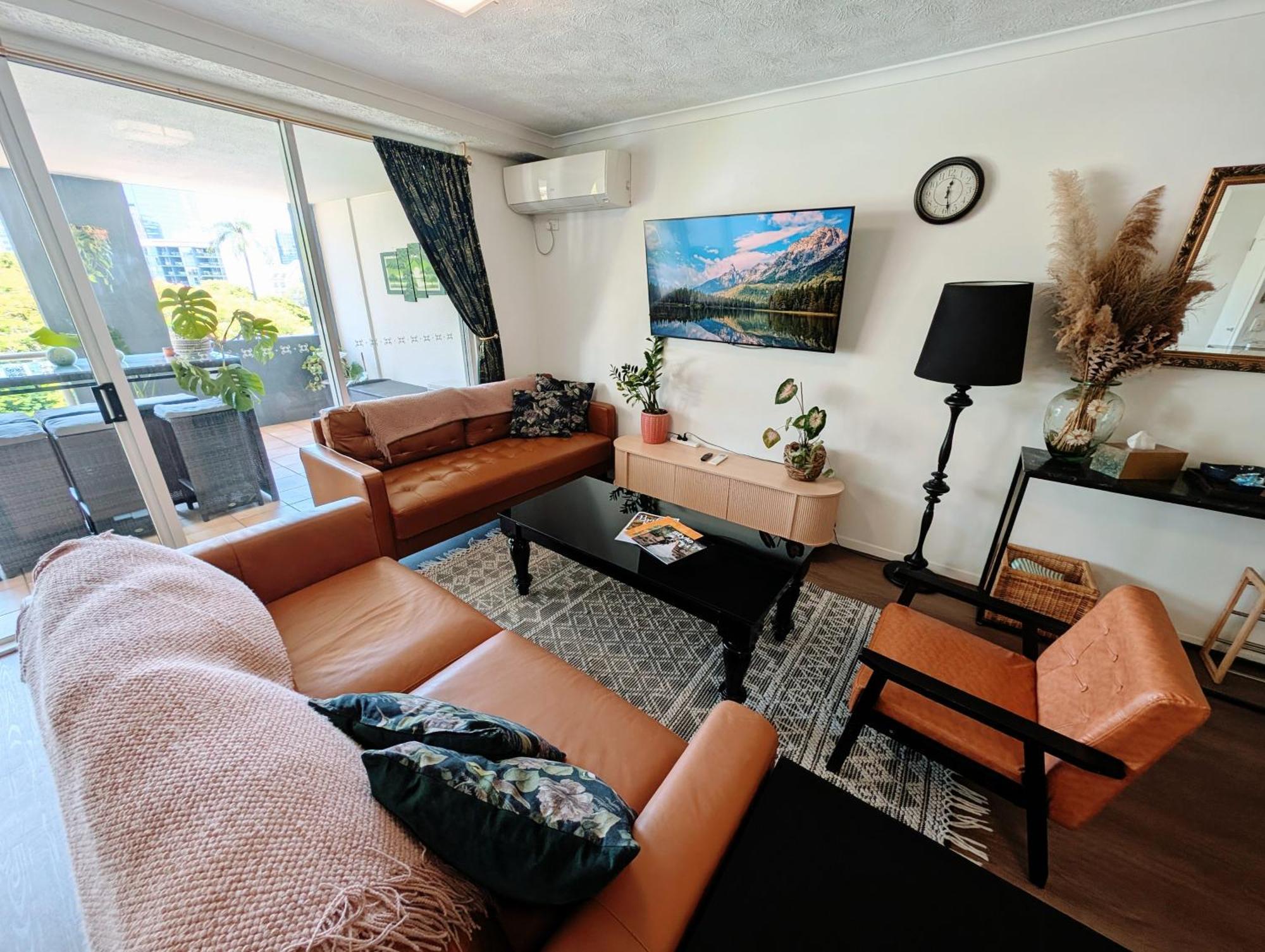 City/valley * Brisbane