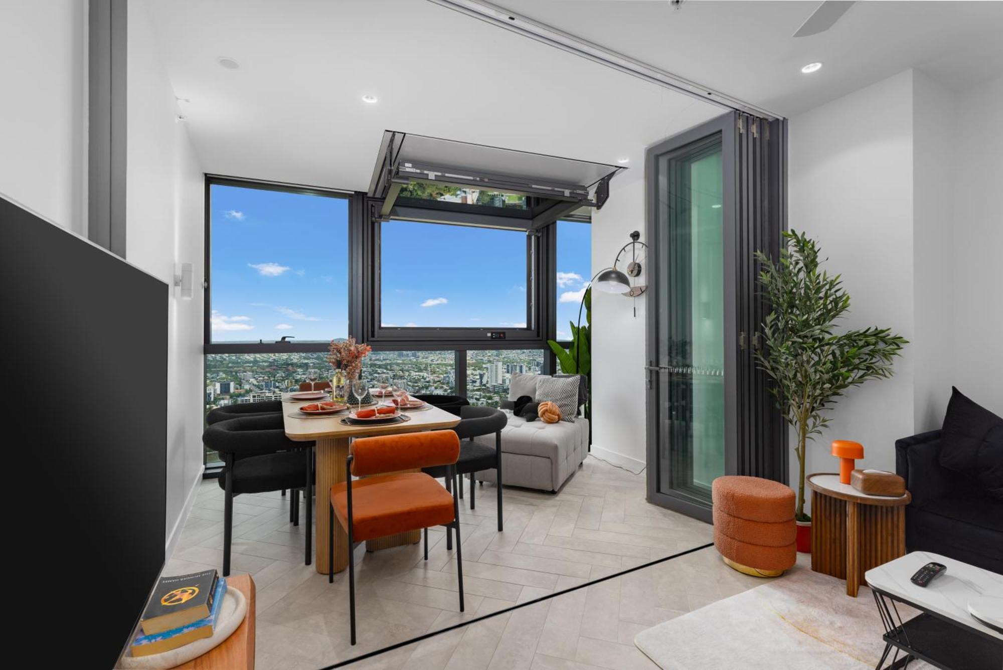 Apartment Luxury 50th Floor 2br At Queens Wharf With Parking