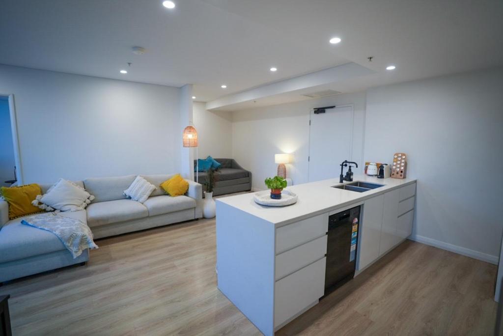 Cloud9 View Large Apartment,luxury Living & Epic Sunset Brisbane