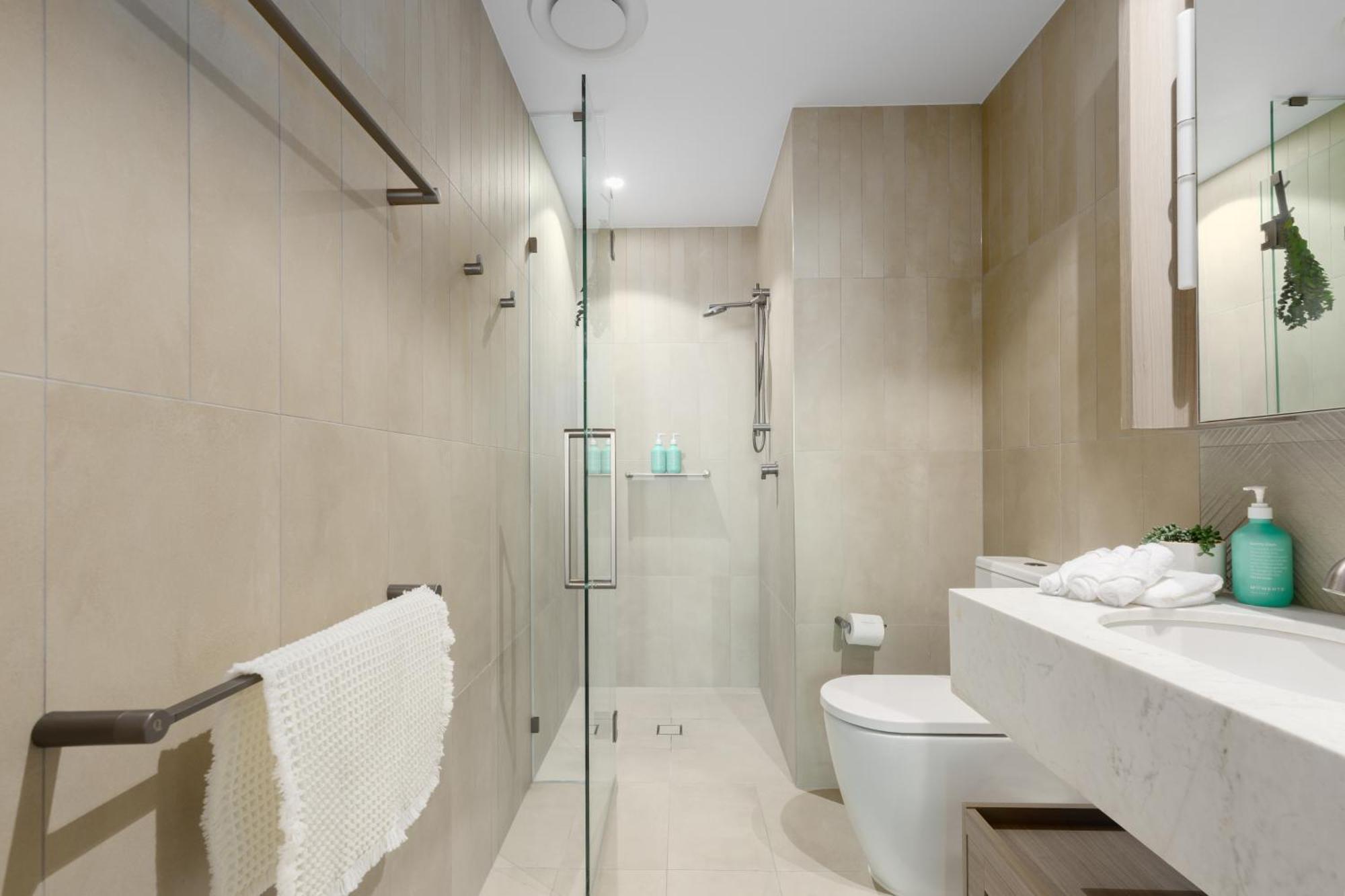 Luxury 50th Floor 2br At Queens Wharf With Parking Apartment Brisbane