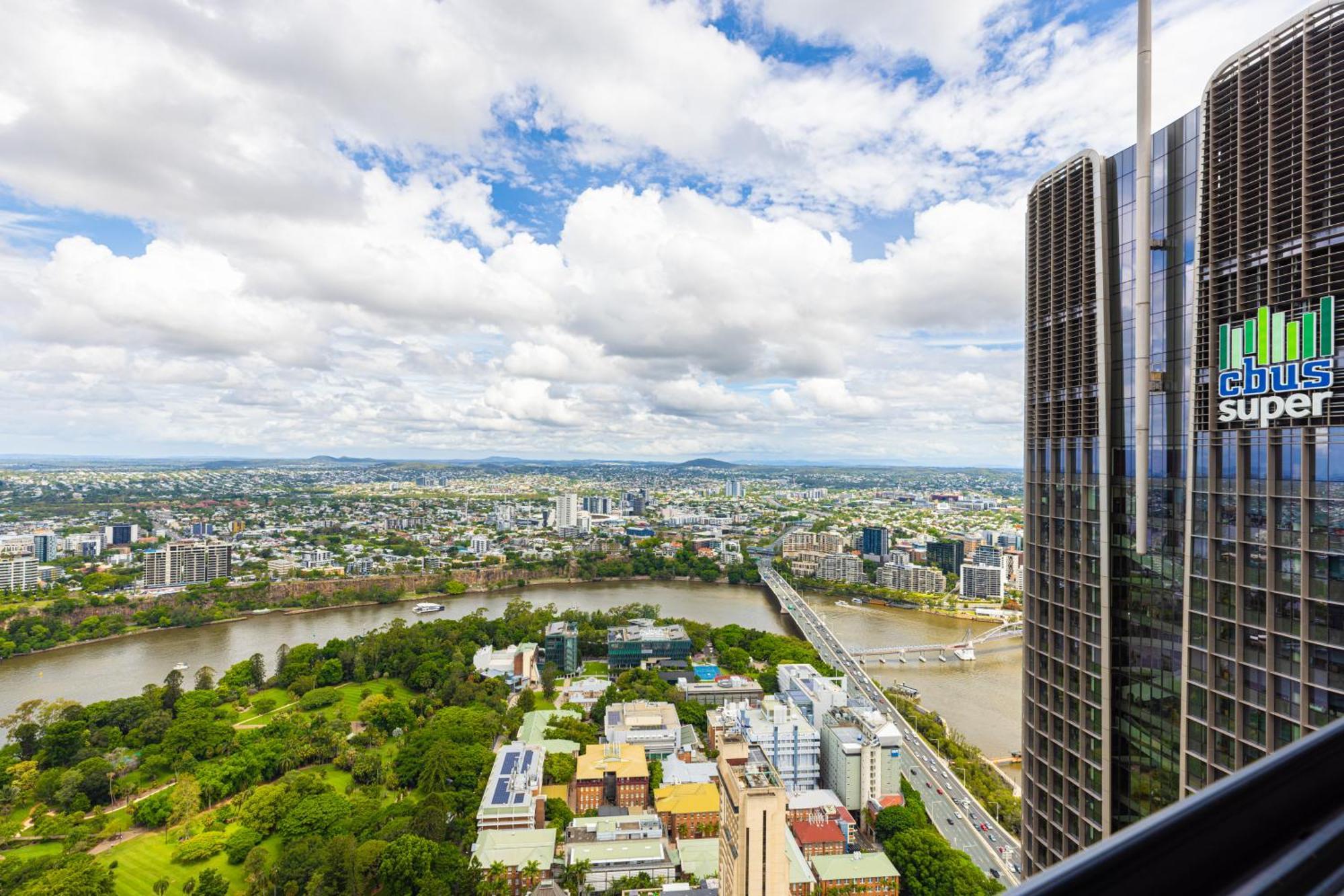 Luxury 50th Floor 2br At Queens Wharf With Parking * Brisbane