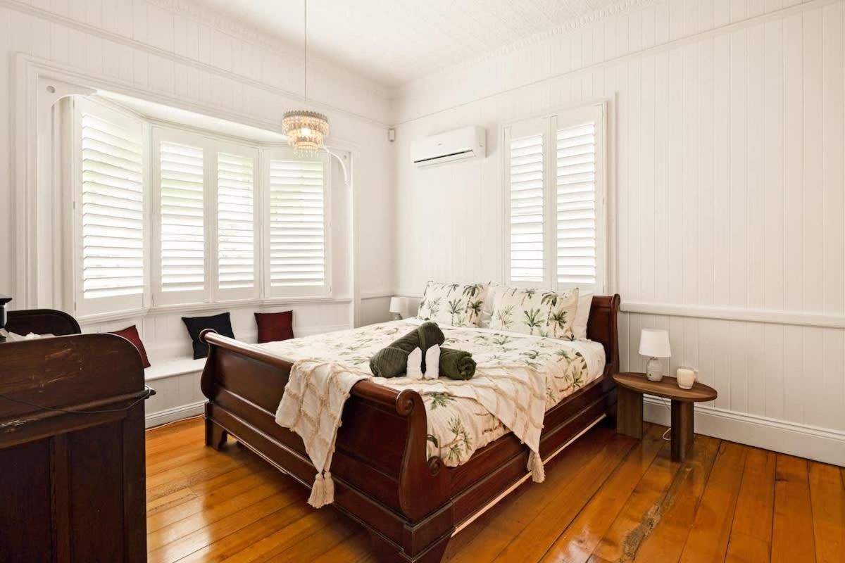 Holiday home Leafy Hawthorne Haven Pool Gym & Convenience