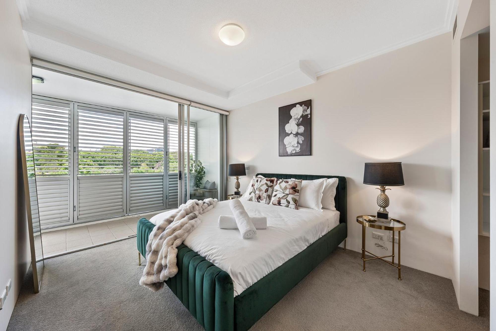 Stylish Parklands & Retreat - Stunning Views, Gym, Pool, Private Carpark, Walk To Suncorp Stadium Brisbane