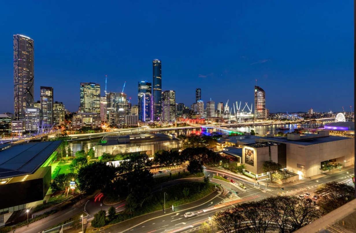 South Bank Modern 2br Riverside Retreat Apartment Brisbane