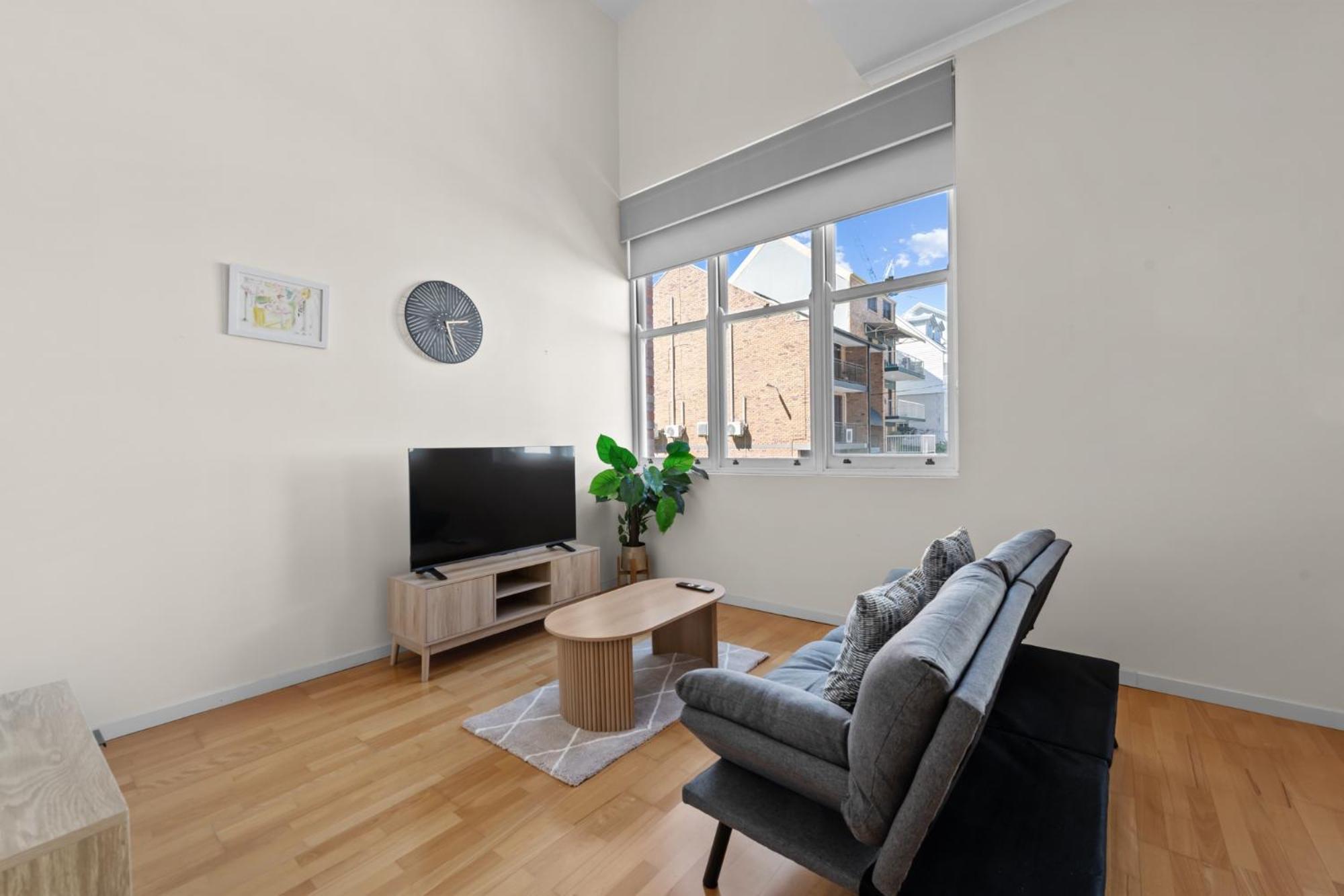 Modern 1-bed In Spring Hill Apartment Brisbane