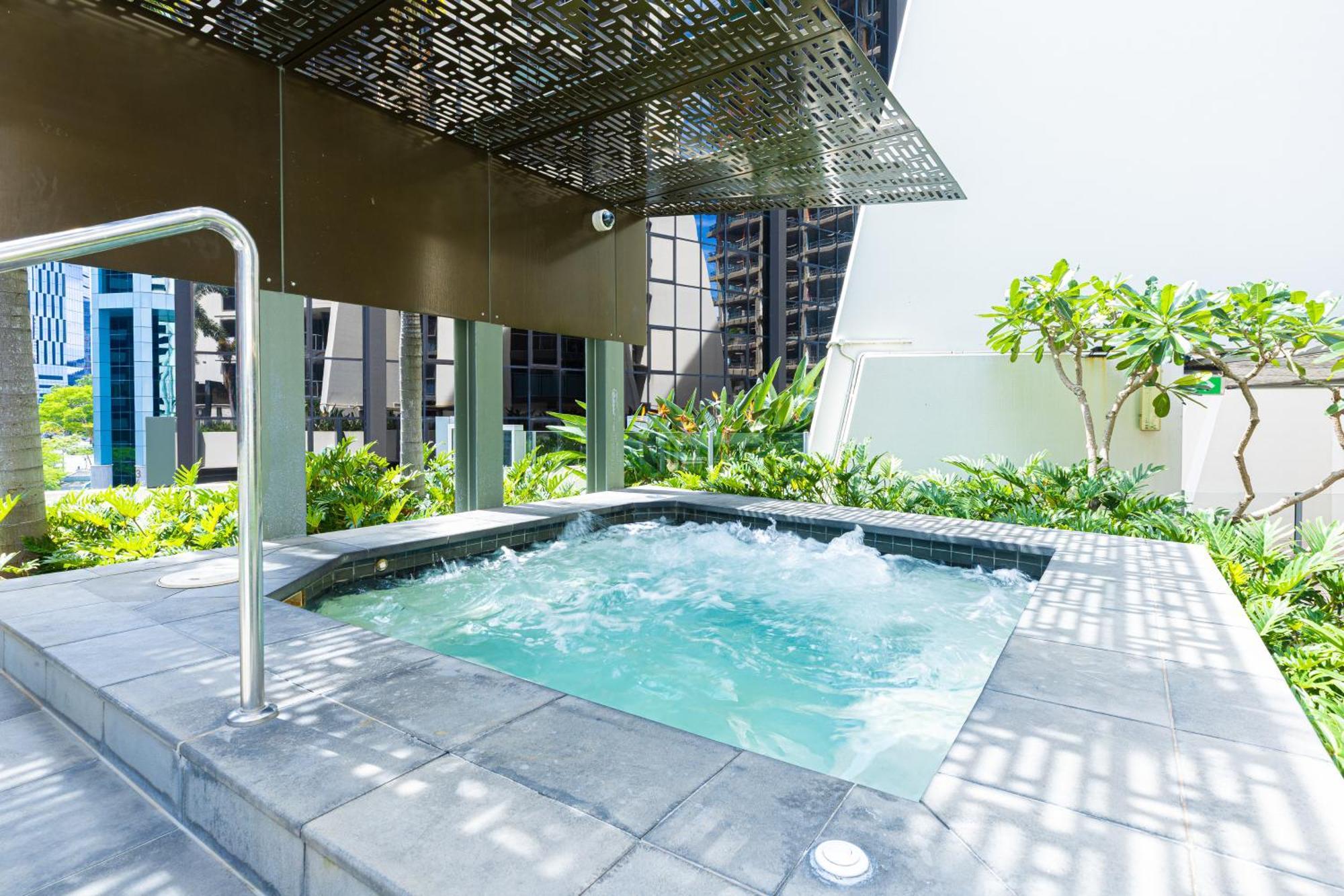 Oaks Panoramic 2br With Pool, Parking, Gym Apartment Brisbane