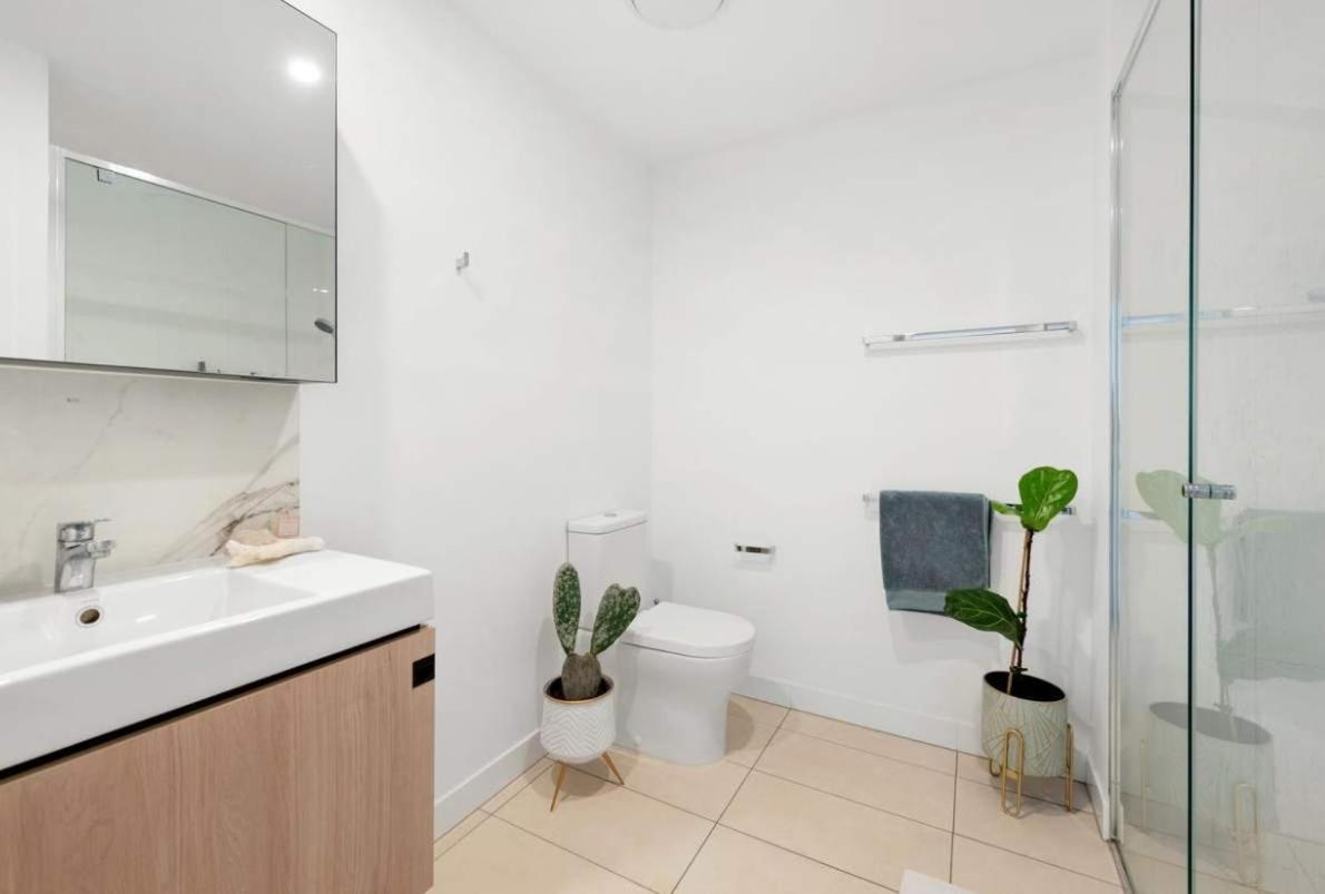 South Bank Modern 2br Riverside Retreat Brisbane