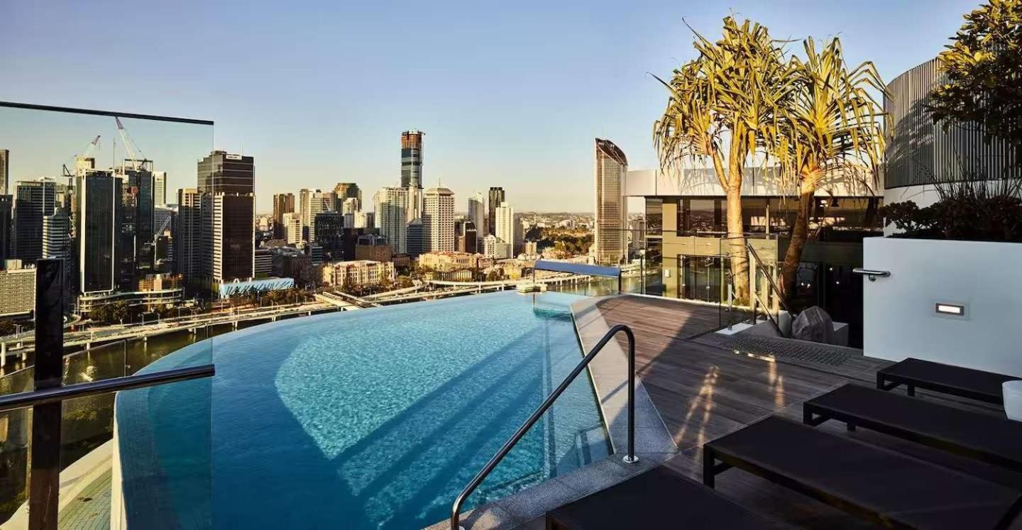South Bank Modern 2br Riverside Retreat Apartment Brisbane