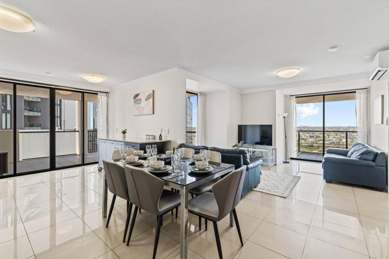 Luxury High Rise 2br In Cbd * Brisbane