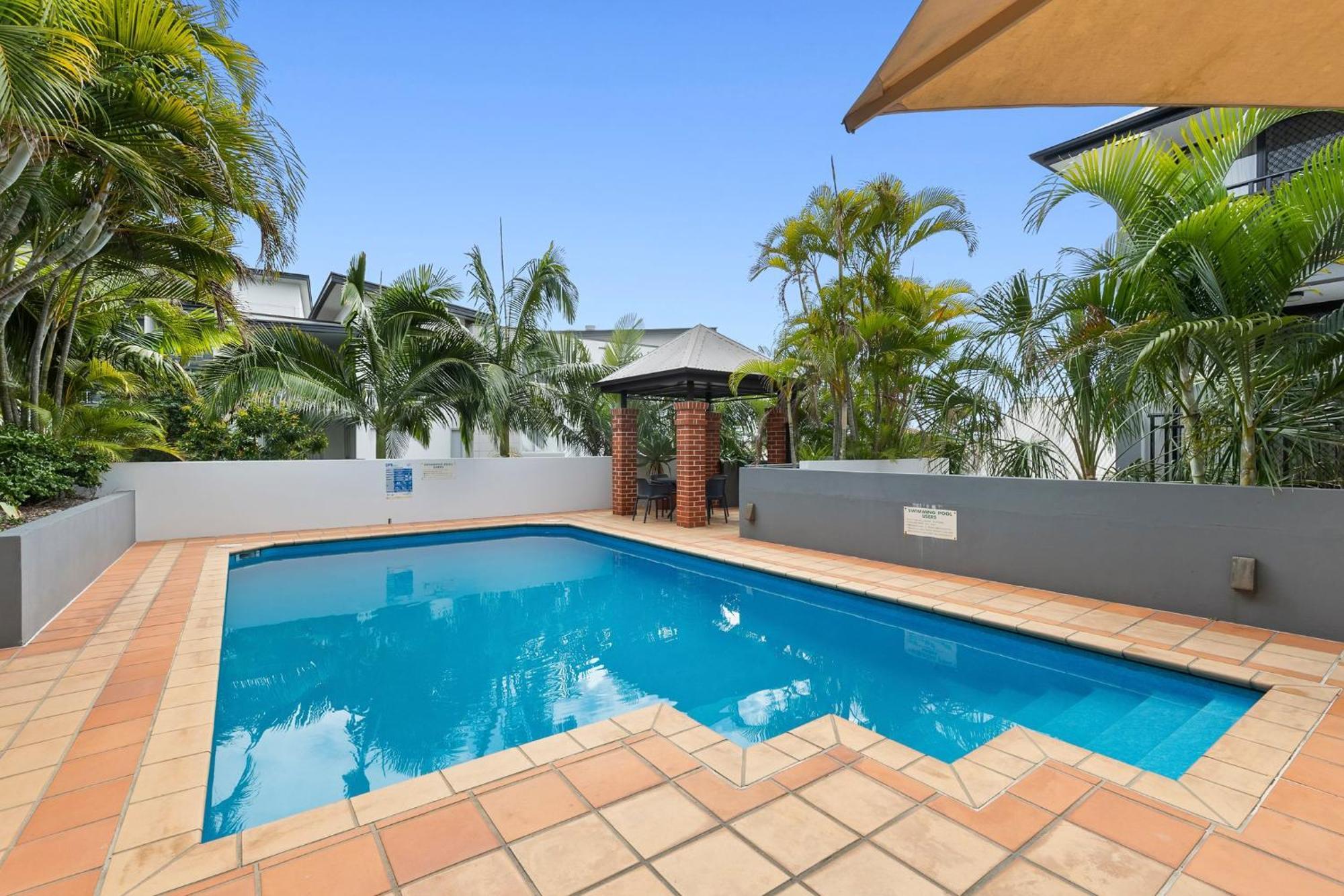 Apartment Modern Tropical 1br Oasis In Spring Hill Shs 21 Brisbane