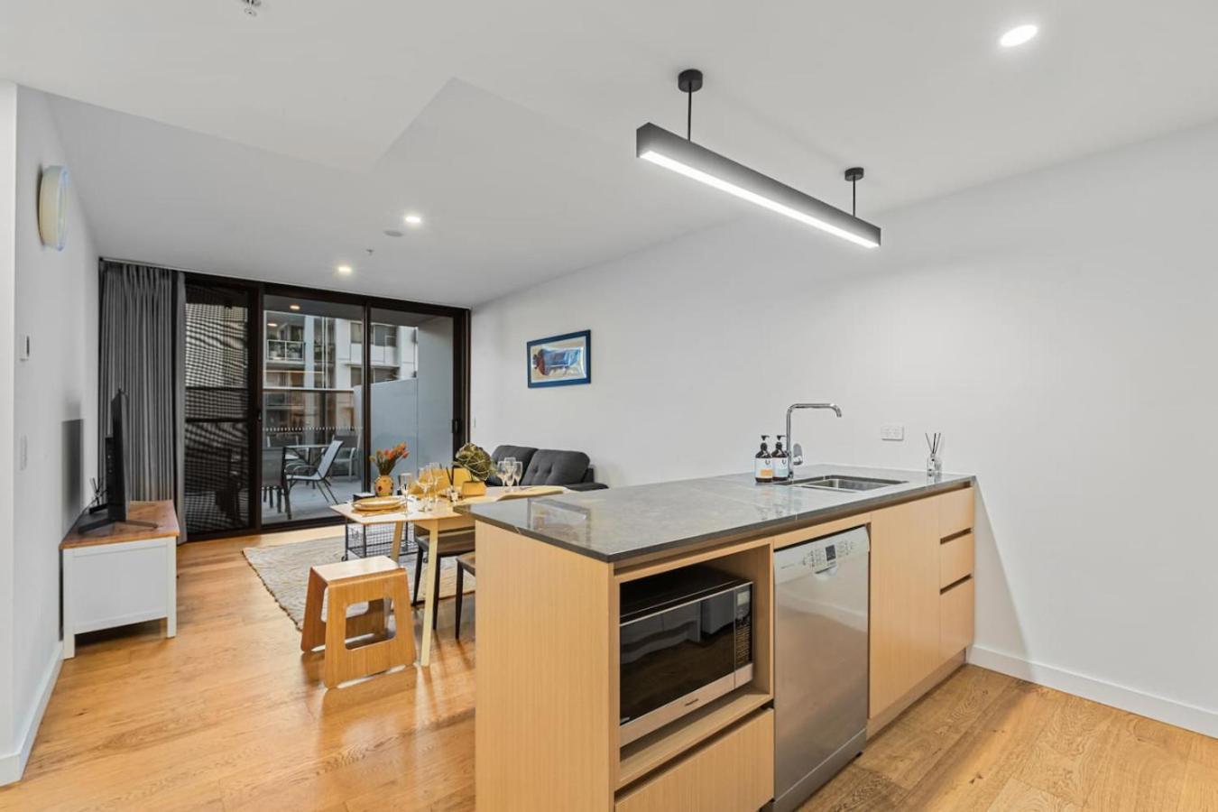 Modern 3br In Sunnybank Pool And Gym Access Apartment Brisbane