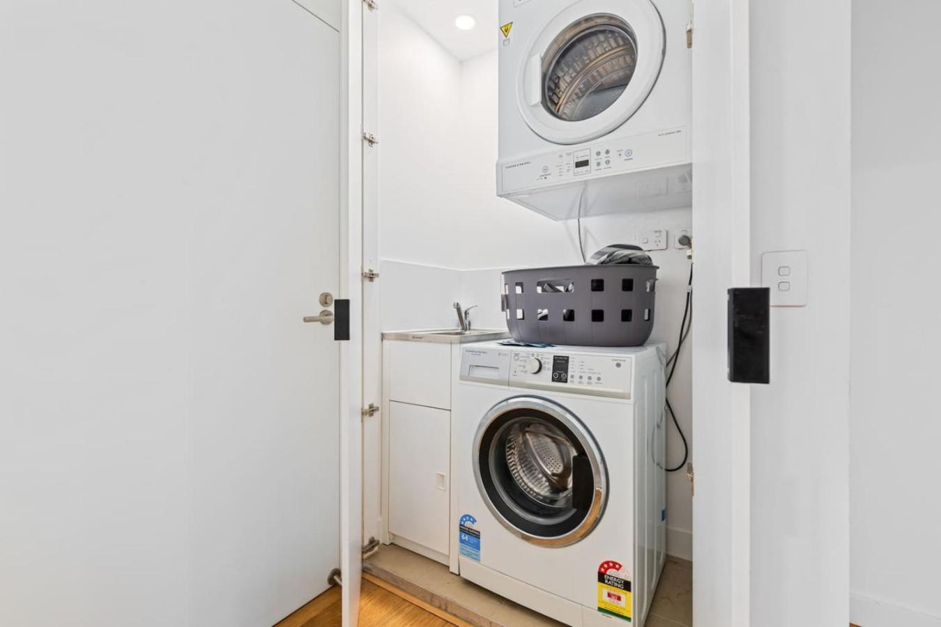 Modern 3br In Sunnybank Pool And Gym Access Apartment *