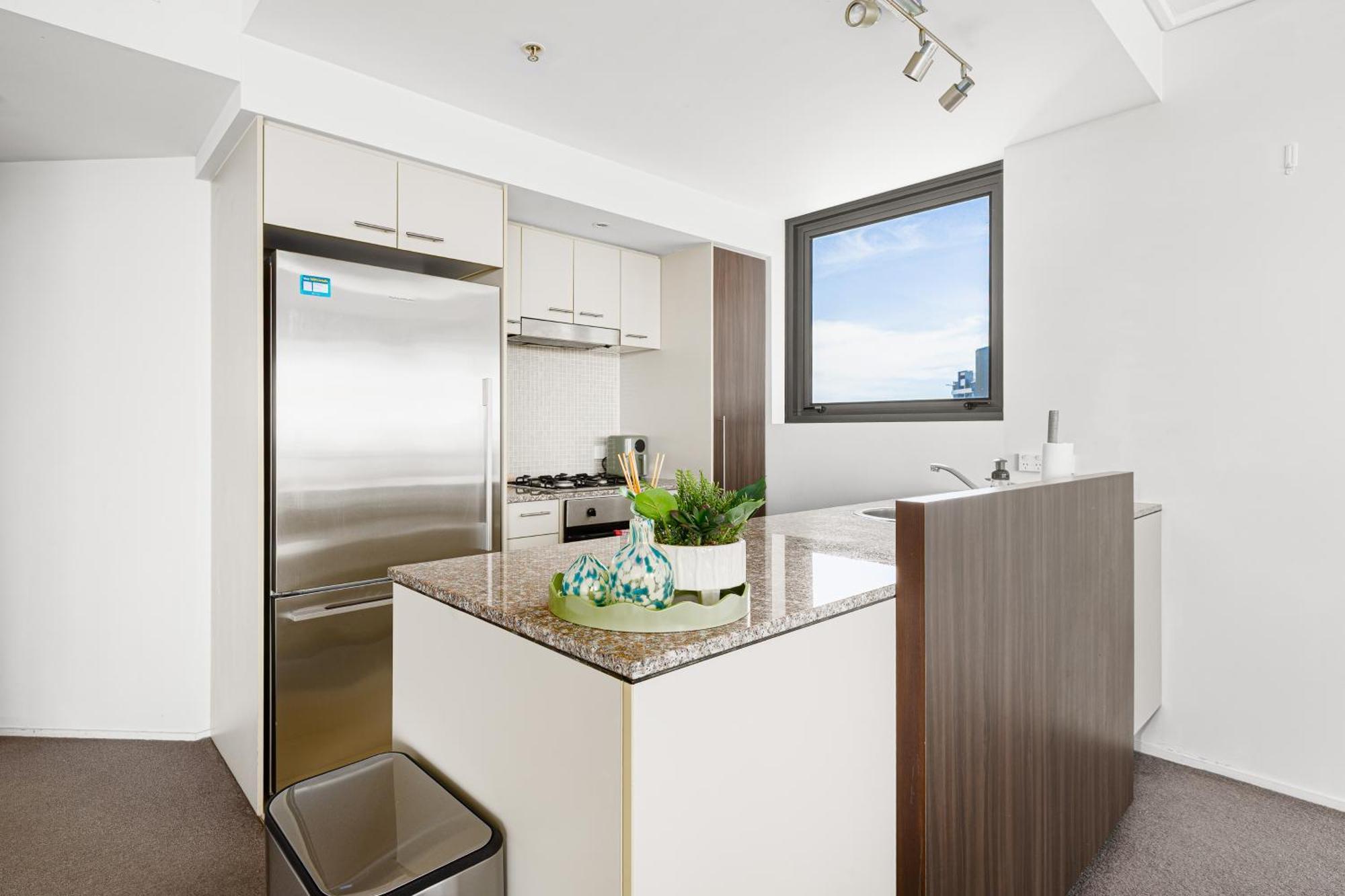 Apartment Oaks Panoramic 2br With Pool, Parking, Gym