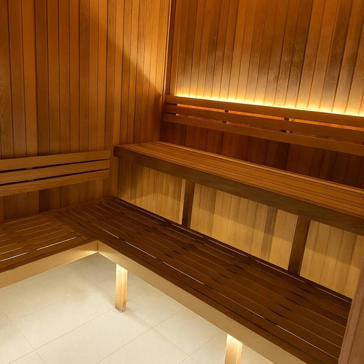 Modern W Pool, Gym, Views - South 31506-2 * Brisbane