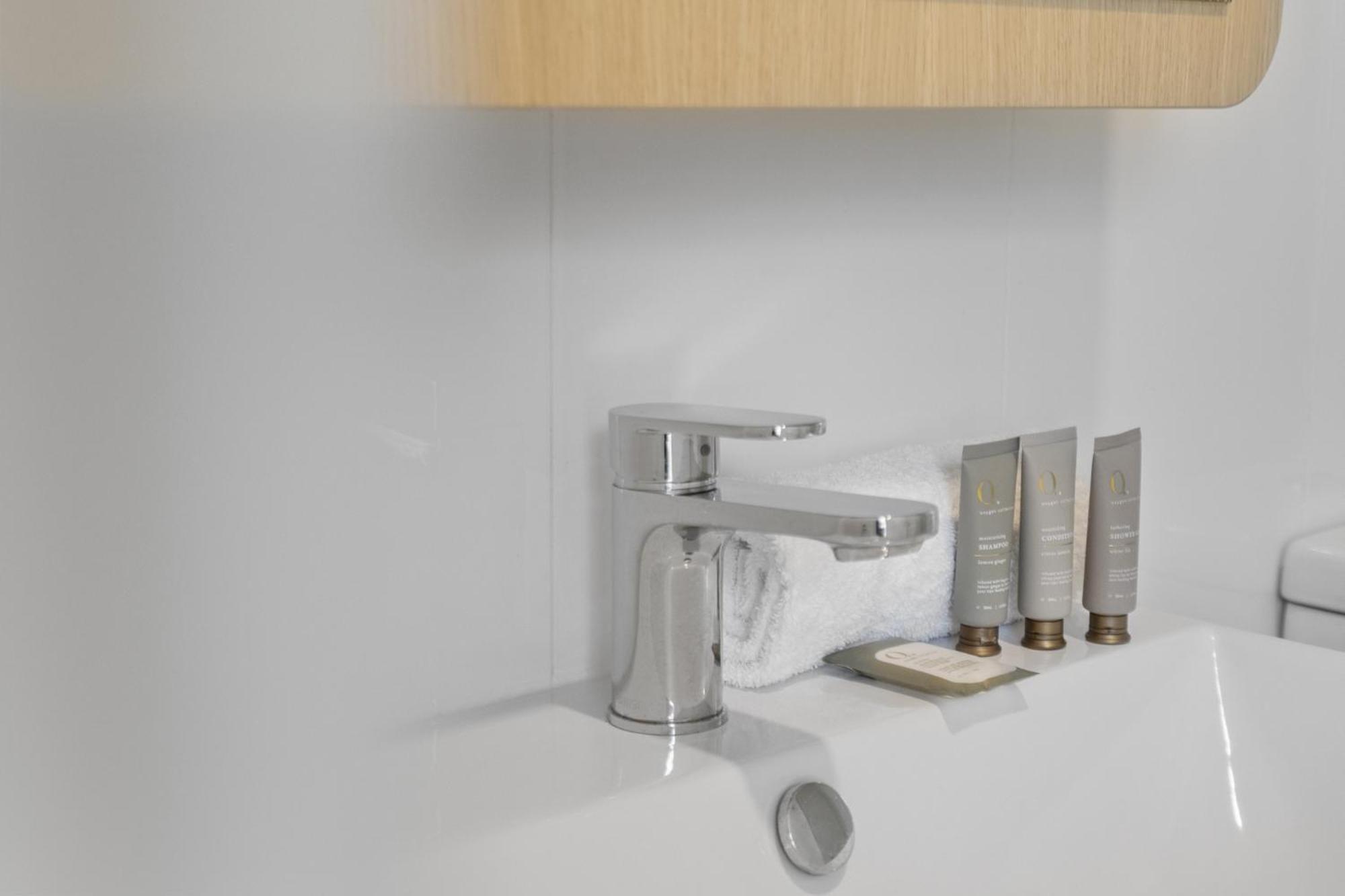 Apartment Stylish 1-bed In South *