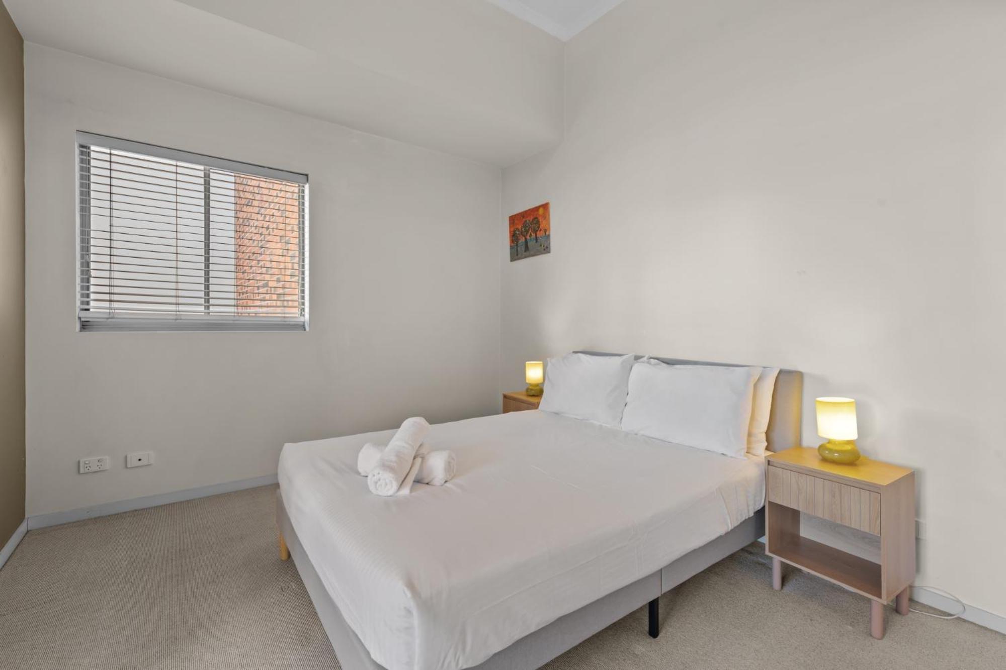 Modern 1-bed In Spring Hill