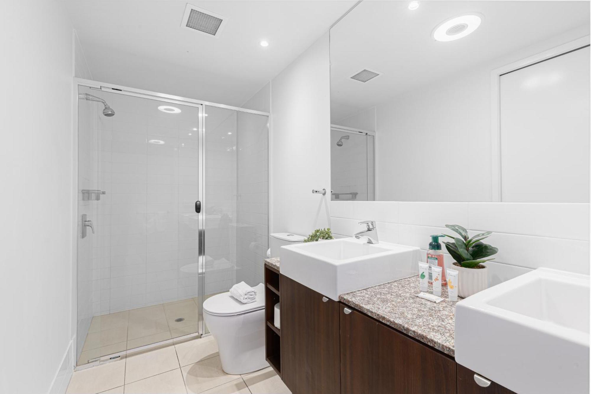 Apartment Oaks Panoramic 2br With Pool, Parking, Gym